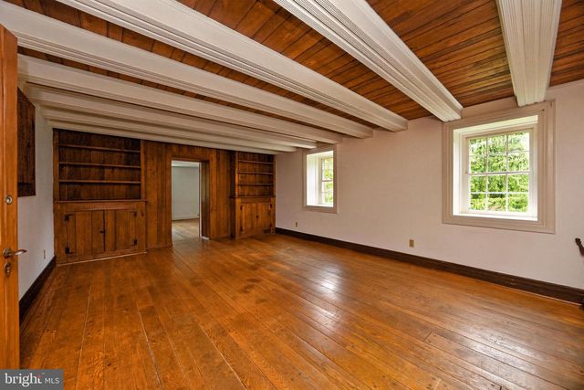 2 WYNDHAM HILL DR, Reading, PA 19606