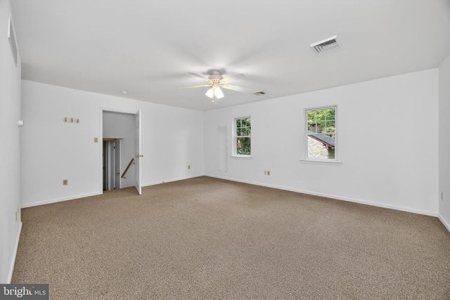 2 WYNDHAM HILL DR, Reading, PA 19606