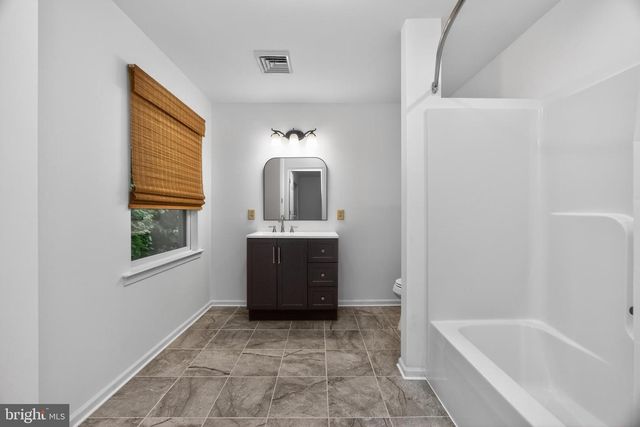 2 WYNDHAM HILL DR, Reading, PA 19606