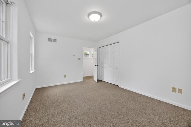 2 WYNDHAM HILL DR, Reading, PA 19606