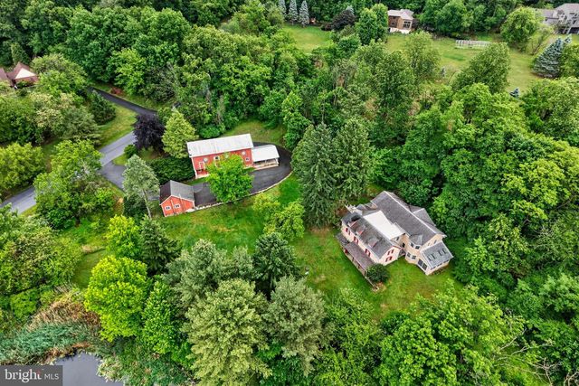 2 WYNDHAM HILL DR, Reading, PA 19606