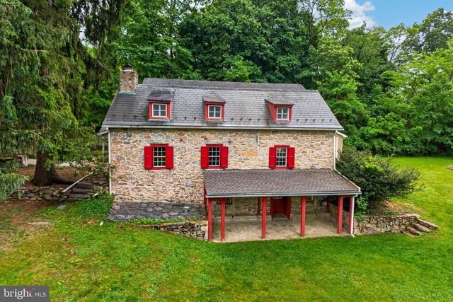 2 WYNDHAM HILL DR, Reading, PA 19606