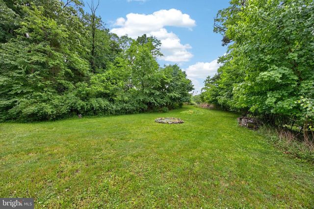 2 WYNDHAM HILL DR, Reading, PA 19606