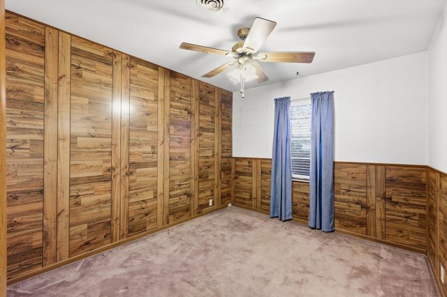 3901 Woodlane Avenue, Haltom City, TX 76117