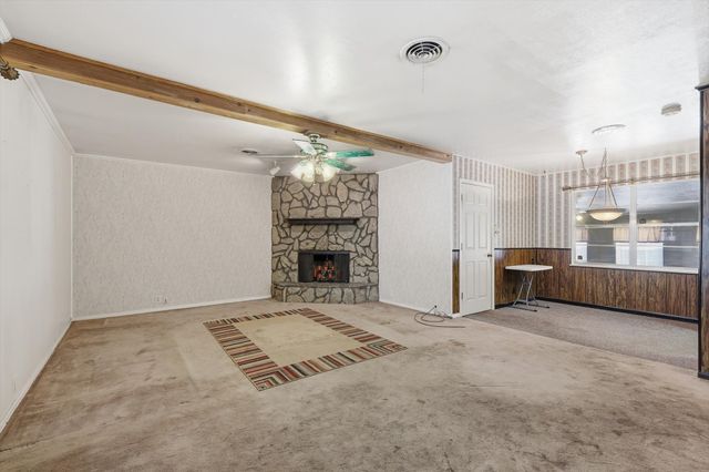 3901 Woodlane Avenue, Haltom City, TX 76117