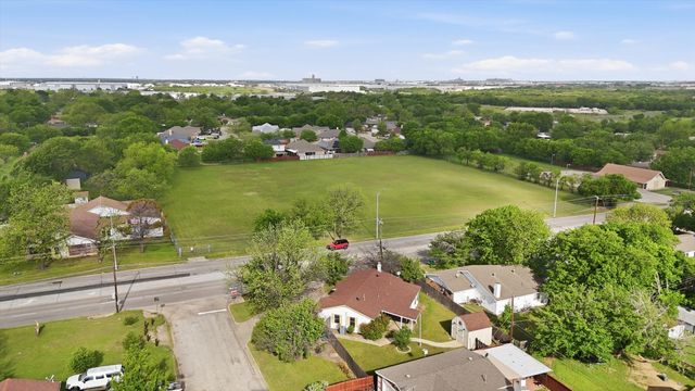 3901 Woodlane Avenue, Haltom City, TX 76117