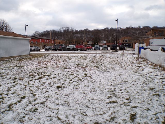 1026 Washington Ave, Monaca, PA 15061