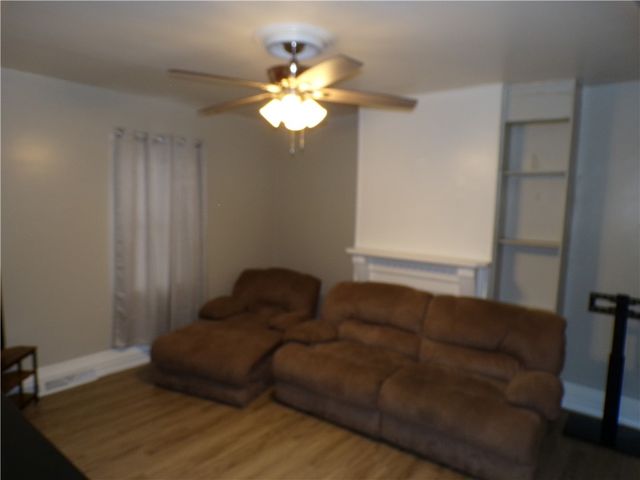 1026 Washington Ave, Monaca, PA 15061