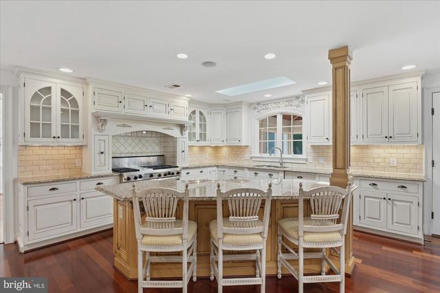 10019 KENDALE RD, Potomac, MD 20854