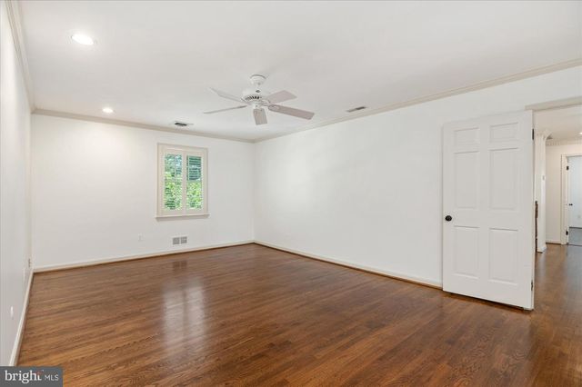 10019 KENDALE RD, Potomac, MD 20854
