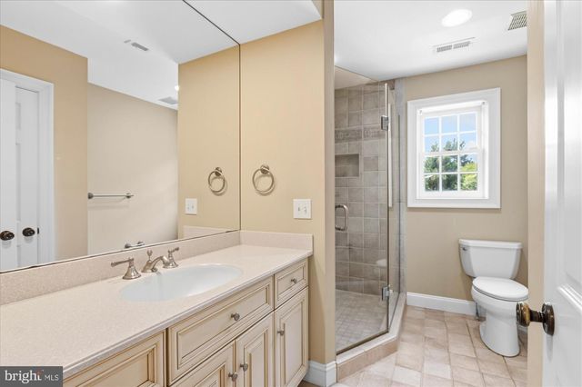 10019 KENDALE RD, Potomac, MD 20854