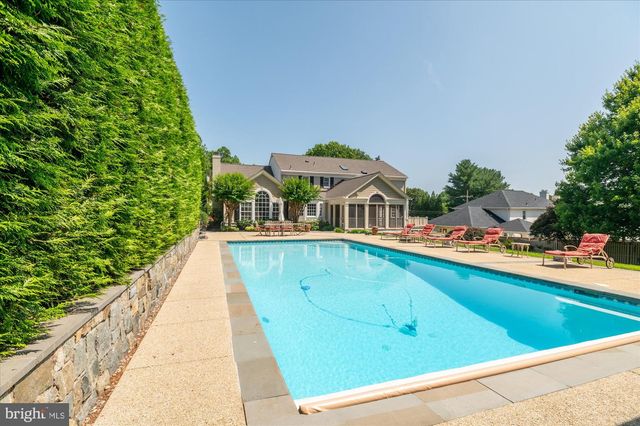 10019 KENDALE RD, Potomac, MD 20854