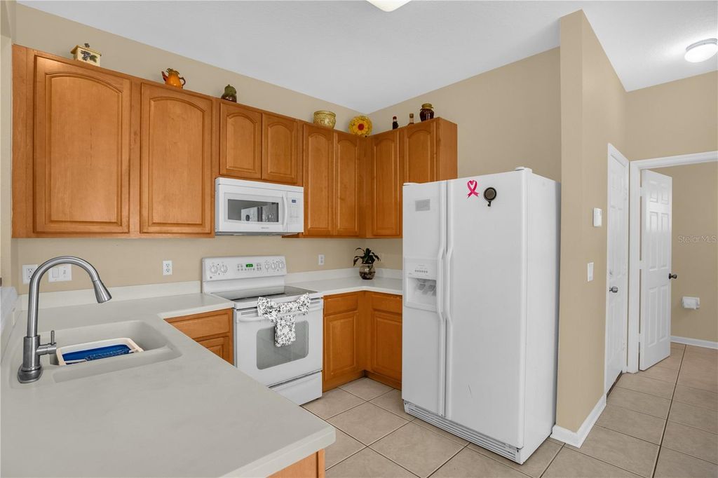 Image 9 of property listing at 6491 DAYSBROOK DRIVE 101, Orlando, FL 32835