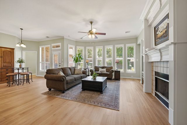 6 Avalon Drive, Trophy Club, TX 76262