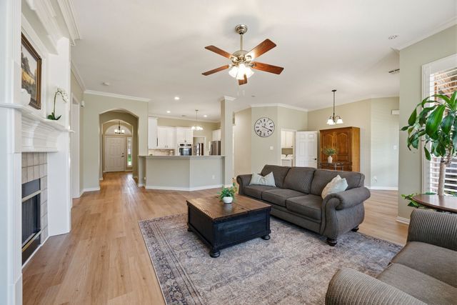 6 Avalon Drive, Trophy Club, TX 76262