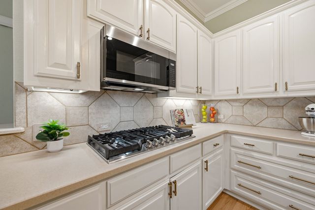 6 Avalon Drive, Trophy Club, TX 76262