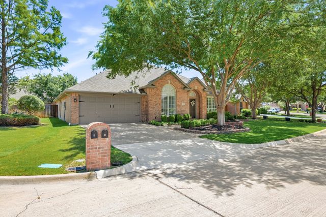 6 Avalon Drive, Trophy Club, TX 76262