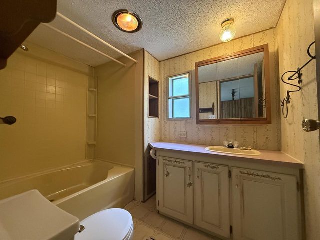 67 Erhardts Trail, Wisconsin Dells, WI 53913