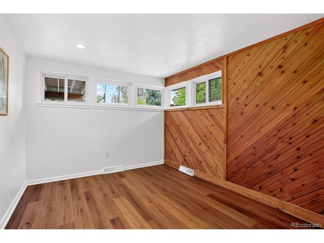 10480 W Center Ave, Lakewood, CO 80226