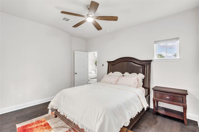 4129 Bison BND, Cedar Park, TX 78613