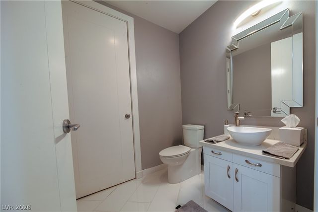 4575 DEAN MARTIN Drive 1401, Las Vegas, NV 89103