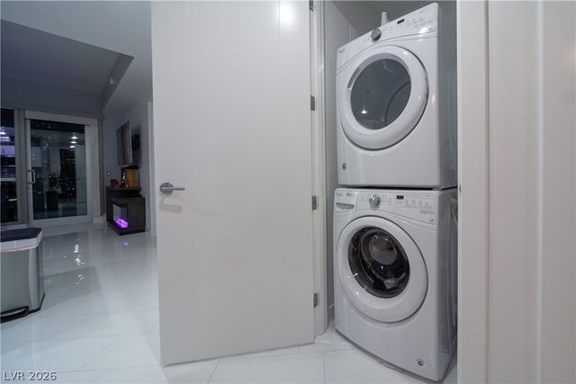 4575 DEAN MARTIN Drive 1401, Las Vegas, NV 89103