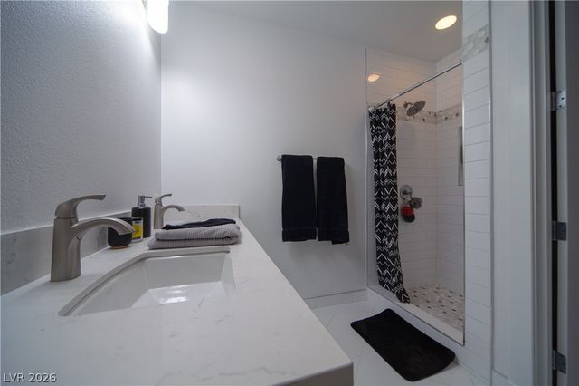 4575 DEAN MARTIN Drive 1401, Las Vegas, NV 89103