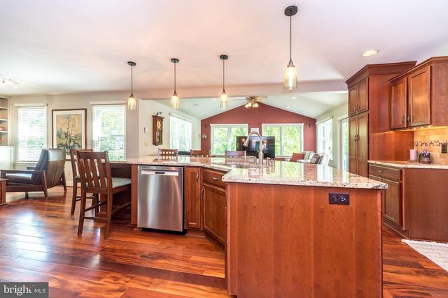 236 LONGCHAMP DR, Souderton, PA 18964