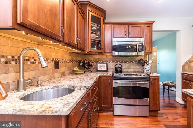 236 LONGCHAMP DR, Souderton, PA 18964