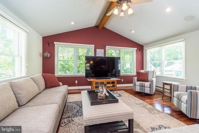 236 LONGCHAMP DR, Souderton, PA 18964