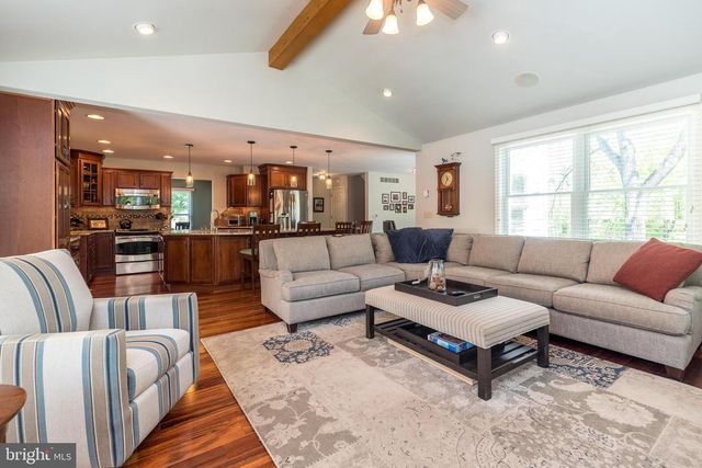 236 LONGCHAMP DR, Souderton, PA 18964