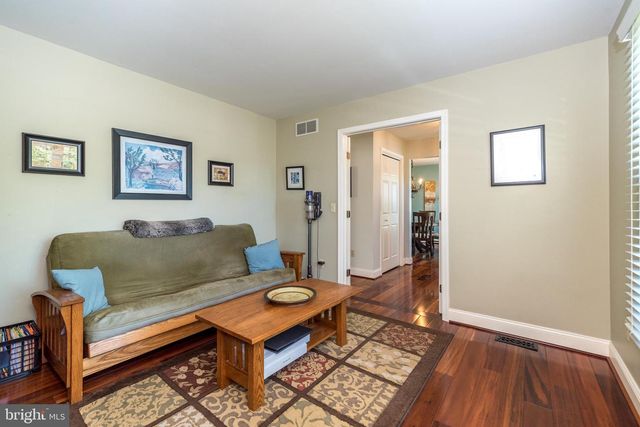 236 LONGCHAMP DR, Souderton, PA 18964