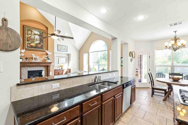 2525 Quick Fort DR, Leander, TX 78641