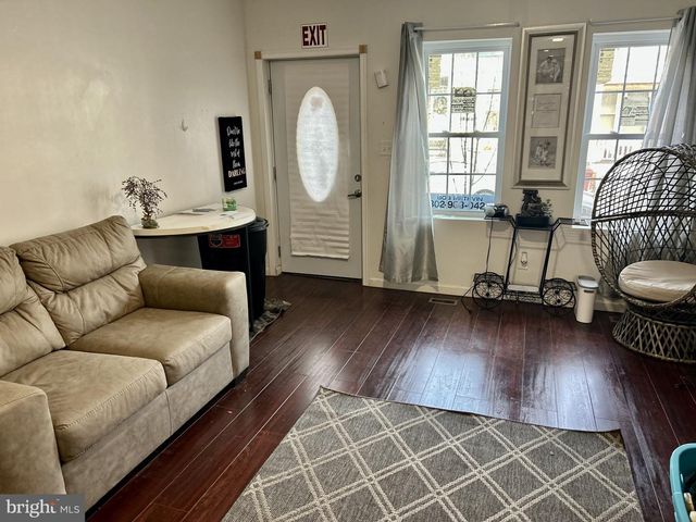 24 W 20TH ST, Wilmington, DE 19802