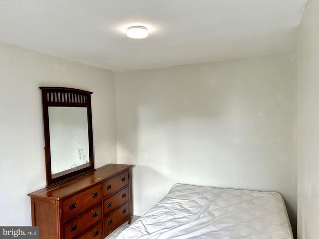 24 W 20TH ST, Wilmington, DE 19802