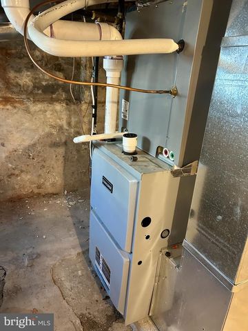 24 W 20TH ST, Wilmington, DE 19802