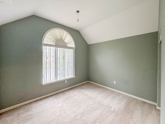 16111 Se BYBEE Ct, Portland, OR 97236