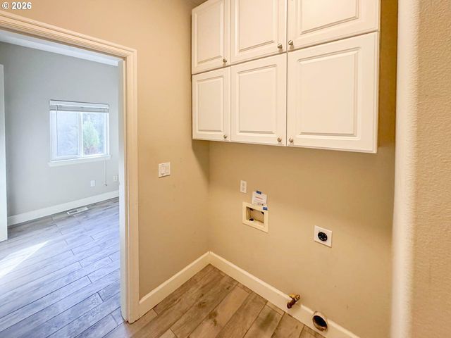 16111 Se BYBEE Ct, Portland, OR 97236