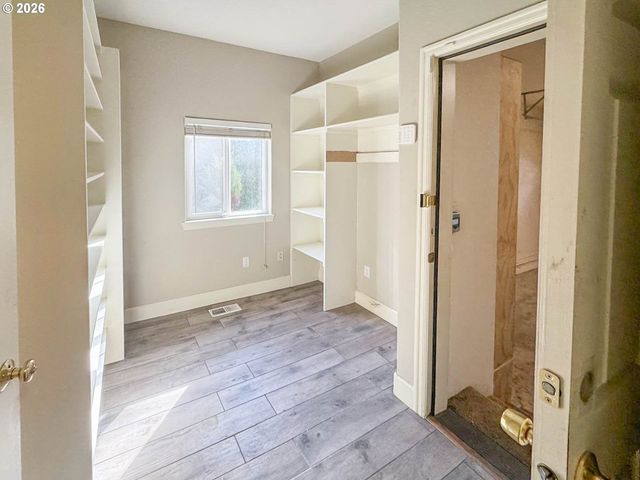 16111 Se BYBEE Ct, Portland, OR 97236