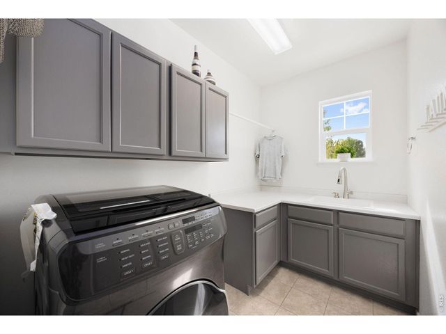 5752 Northern Lights Dr, Fort Collins, CO 80528