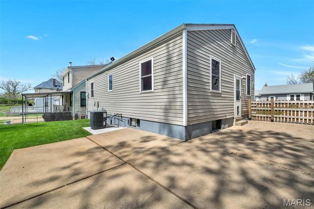 7056 Oleatha Avenue, St Louis, MO 63139