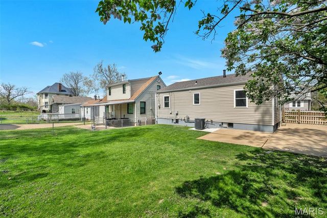 7056 Oleatha Avenue, St Louis, MO 63139