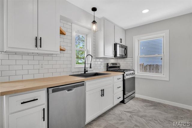 7056 Oleatha Avenue, St Louis, MO 63139