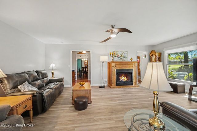 1911 Old Lawrenceburg Rd, Frankfort, KY 40601