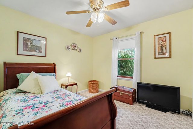 1911 Old Lawrenceburg Rd, Frankfort, KY 40601