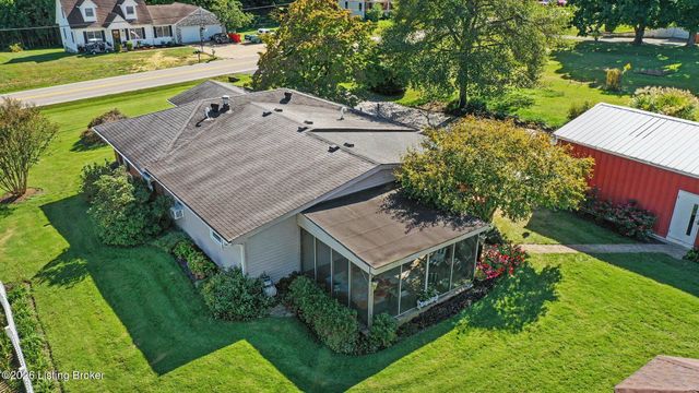 1911 Old Lawrenceburg Rd, Frankfort, KY 40601