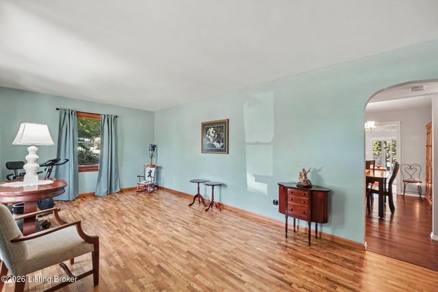 1911 Old Lawrenceburg Rd, Frankfort, KY 40601