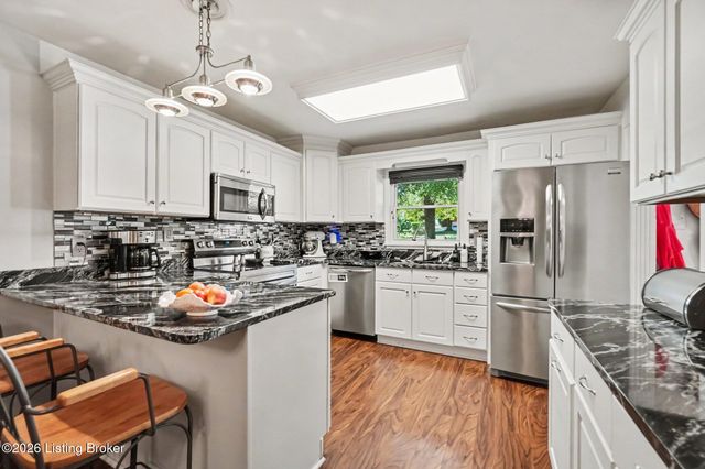 1911 Old Lawrenceburg Rd, Frankfort, KY 40601