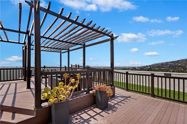 7250 Franklin Avenue 506, Los Angeles, CA 90046