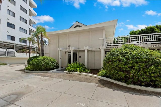 7250 Franklin Avenue 506, Los Angeles, CA 90046